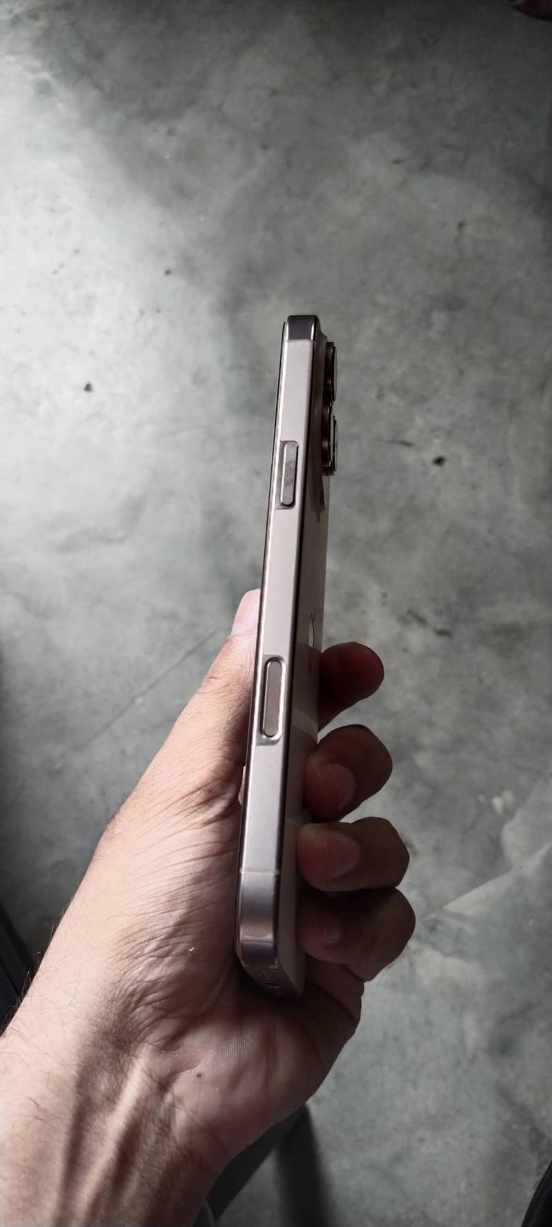 Apple iPhone 16 Pro Max 6