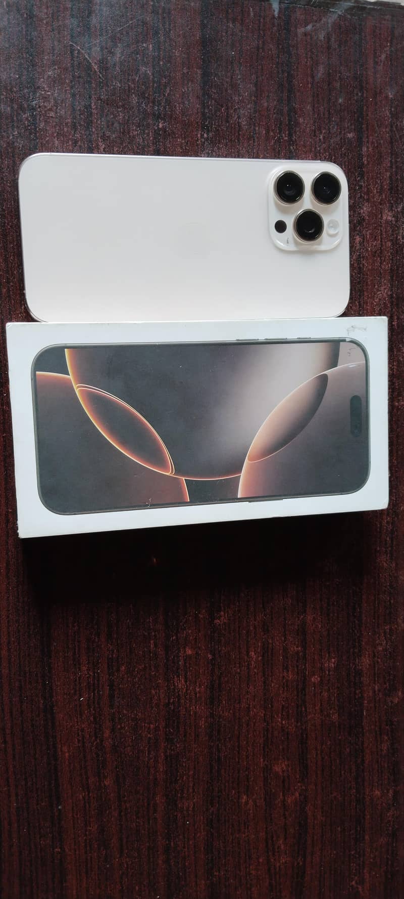 Apple iPhone 16 Pro Max 7