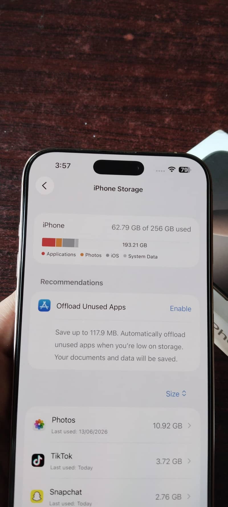 Apple iPhone 16 Pro Max 8