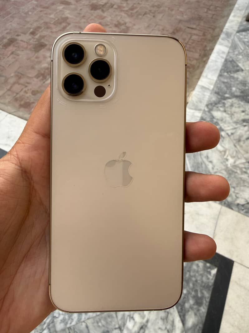 Apple iPhone 12 Pro 3