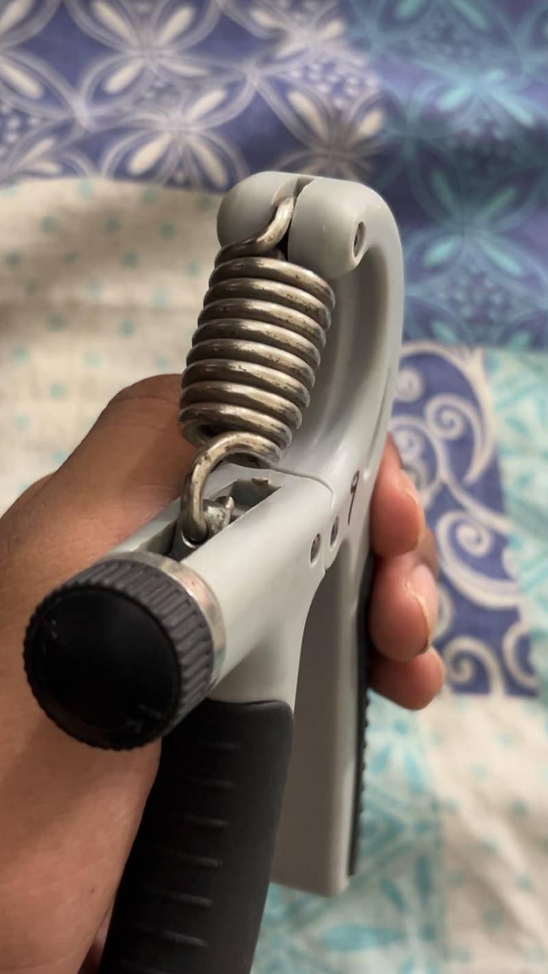 hand grip 3