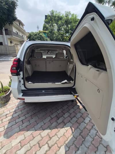 Toyota Prado 2022