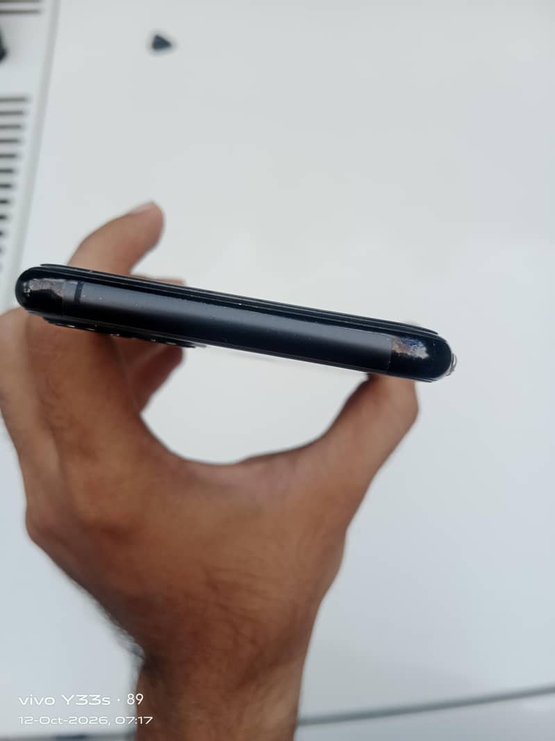 Apple iPhone 11 Pro Max 1
