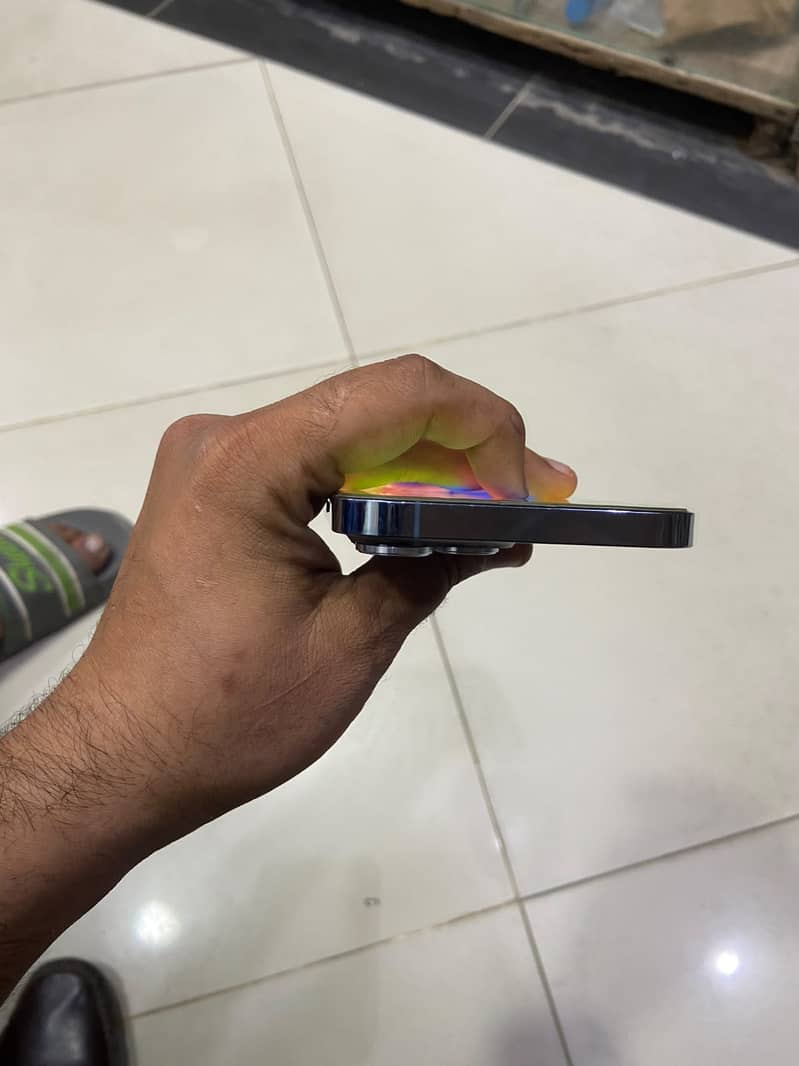Apple iPhone 13 Pro Max 7