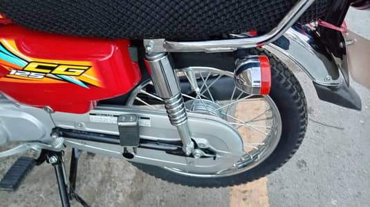 Honda CG 125 With Golden Number