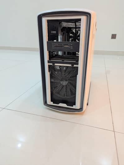 Full Tower Gaming PC case
