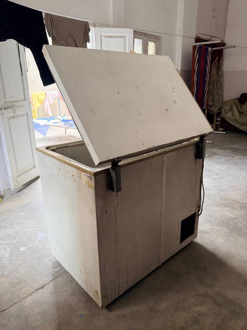 Dawlance Deep Freezer 5