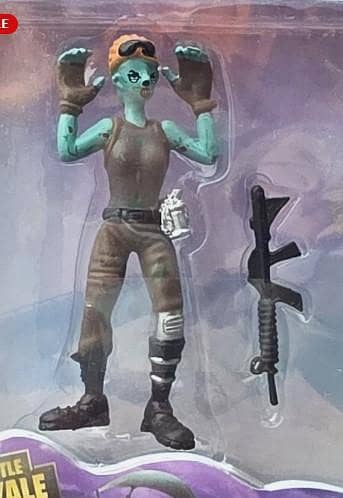 Fortnite Battle Royale Ghoul Trooper Action Figure – Poseable Zombie Skin Toy with Assault Rifle Weapon Accessory  R5956