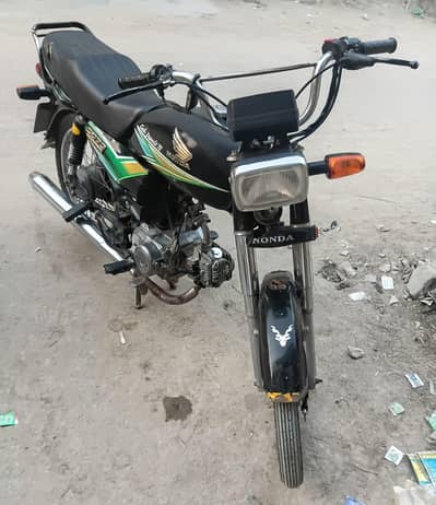 Honda CD 70, 2013 Karachi Number Bike For Sale 03162918168