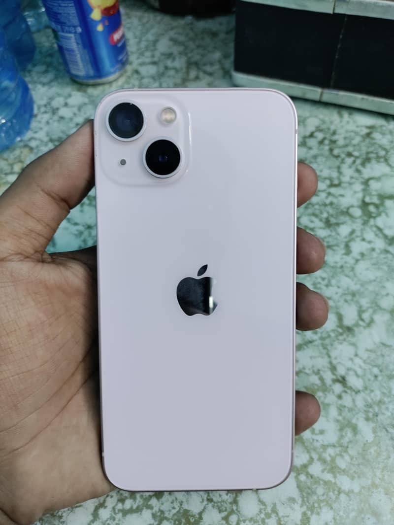Apple iPhone 13 1