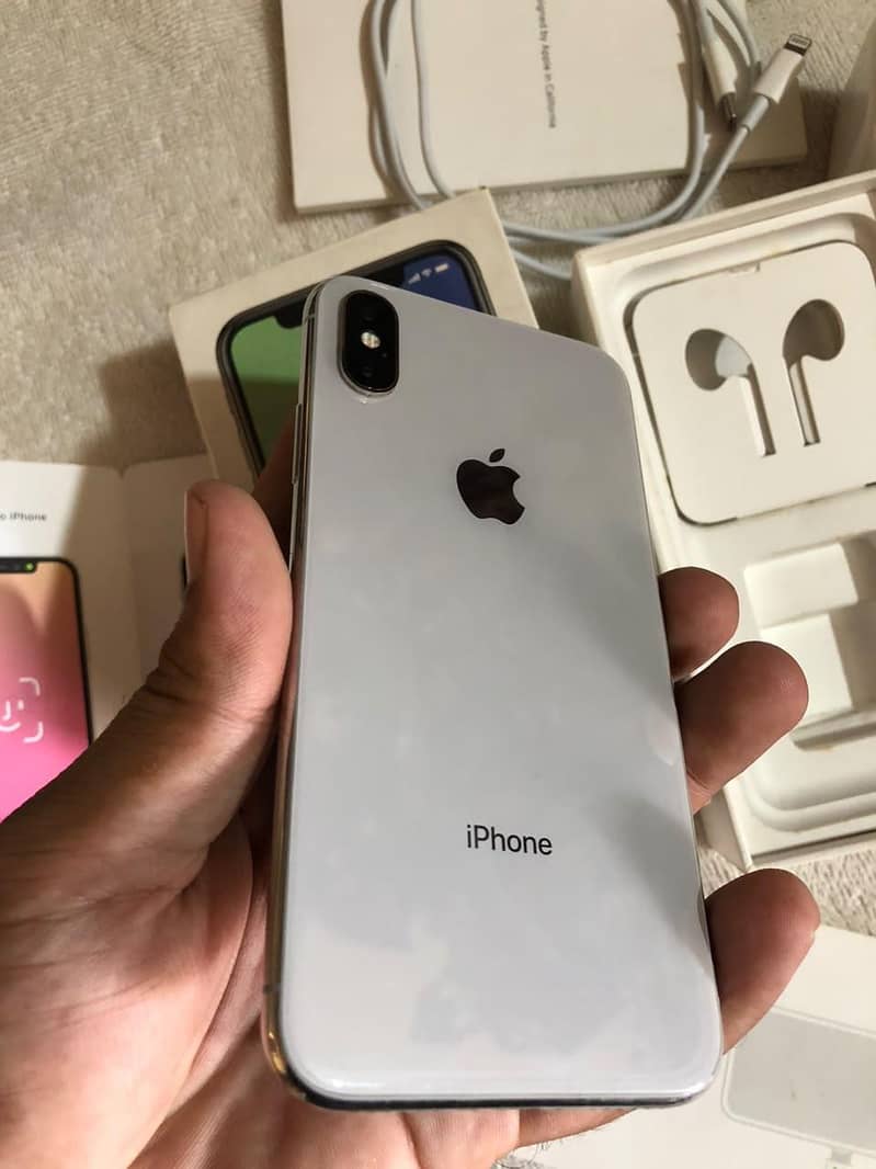 Apple iPhone X 2