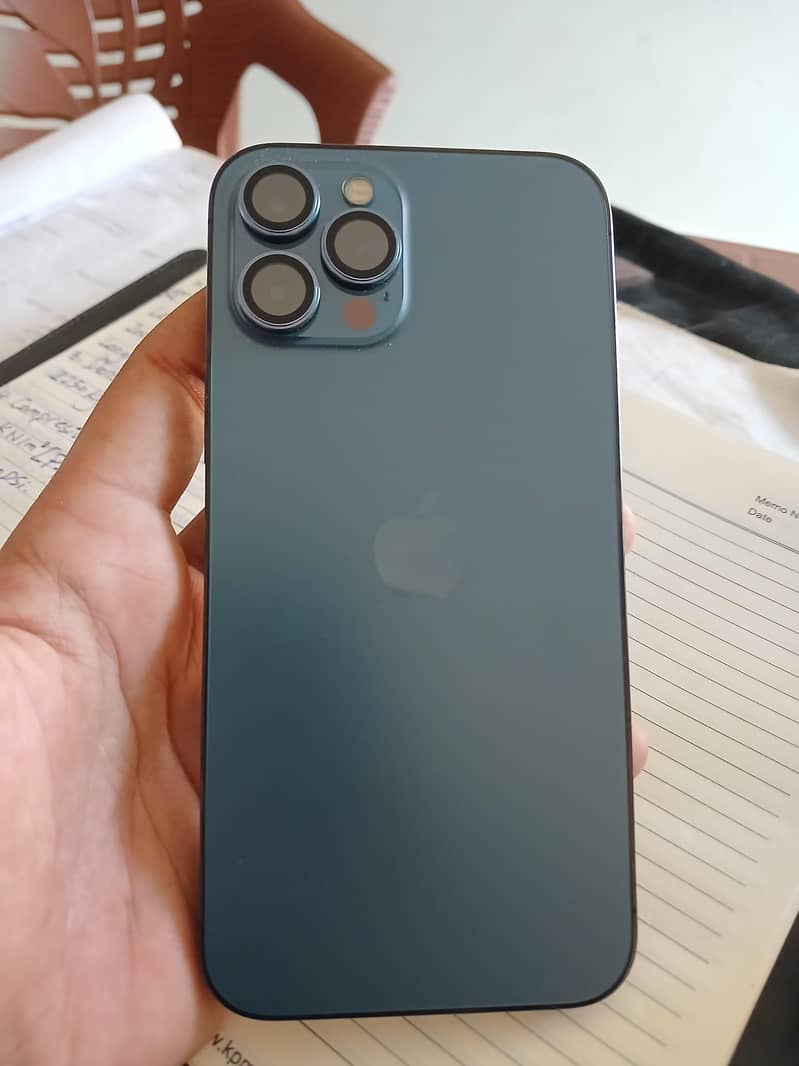 Apple iPhone 12 Pro Max 4