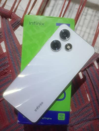 Infinix Hot 30 8/128