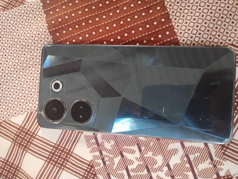 Tecno CAMON 20 Pro 1