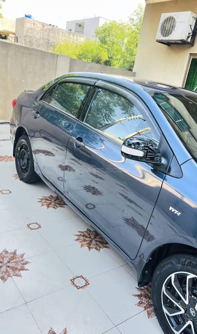 Toyota Corolla GLI 2011