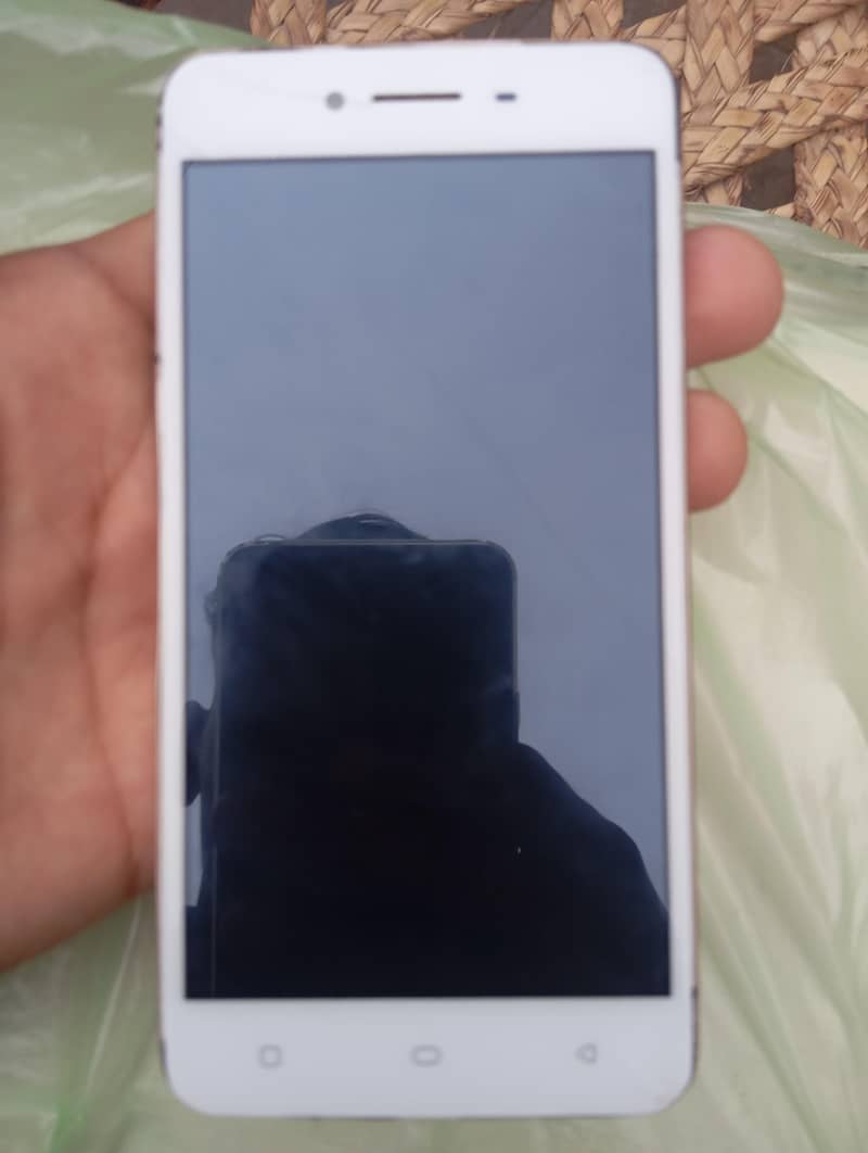 OPPO A37 1