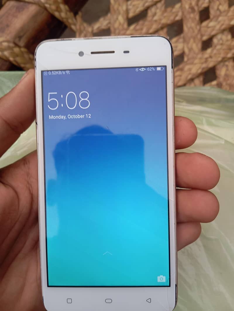 OPPO A37 5