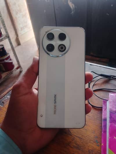 Tecno SPARK 30 Pro