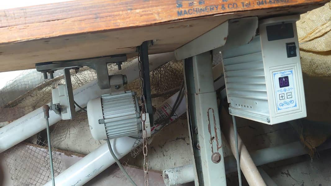 Flat Lock Machine 2