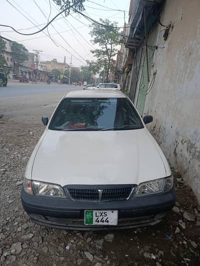 Nissan Sunny 2000