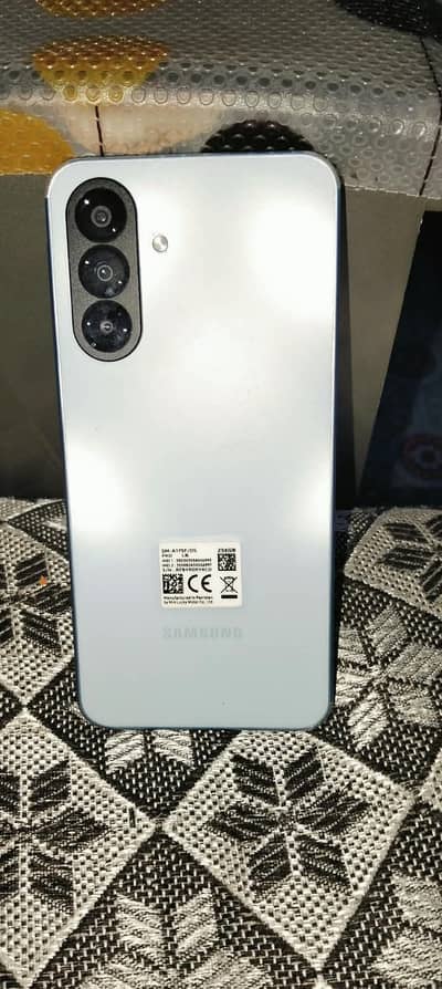 Samsung A17 8/256