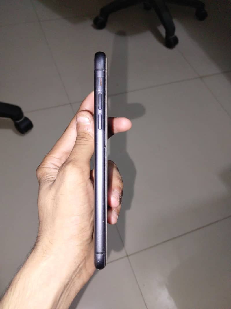 Apple iPhone 11 2