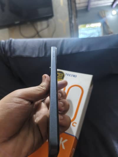 tecno spark 20c 8/128