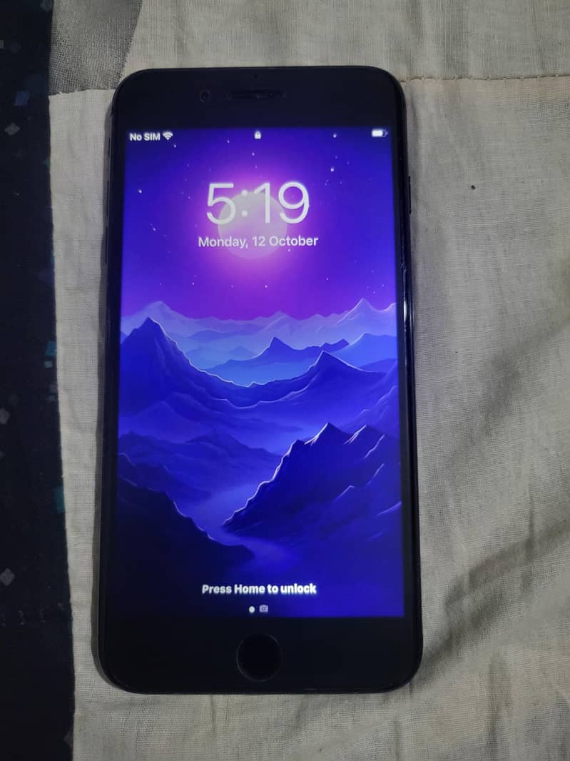Apple iPhone 7 Plus 1