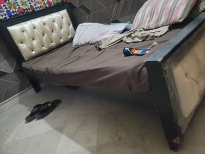 single bed with mattress