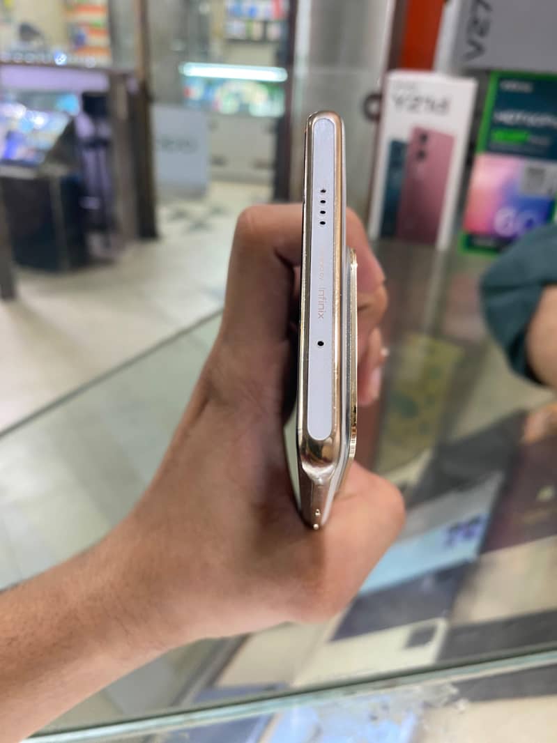 Infinix Zero 30 2