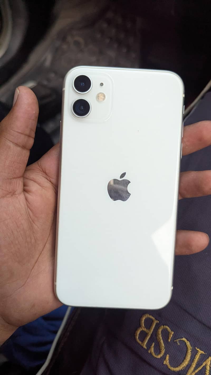 Apple iPhone 11 0