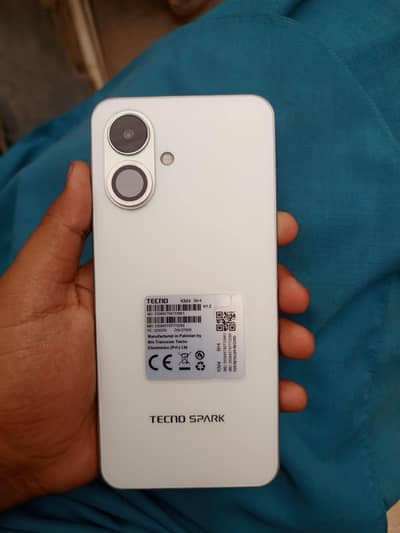 Tecno Spark Go 2 4/64gb