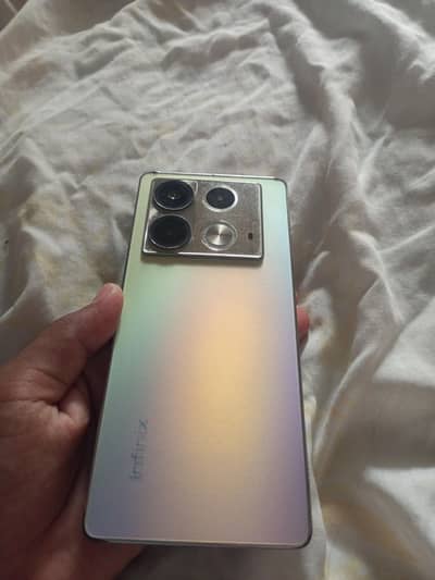 Infinix Note 40