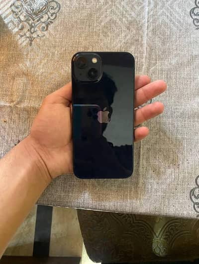Apple iPhone 13