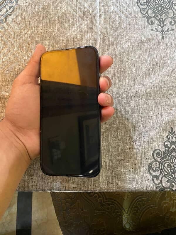 Apple iPhone 13 1
