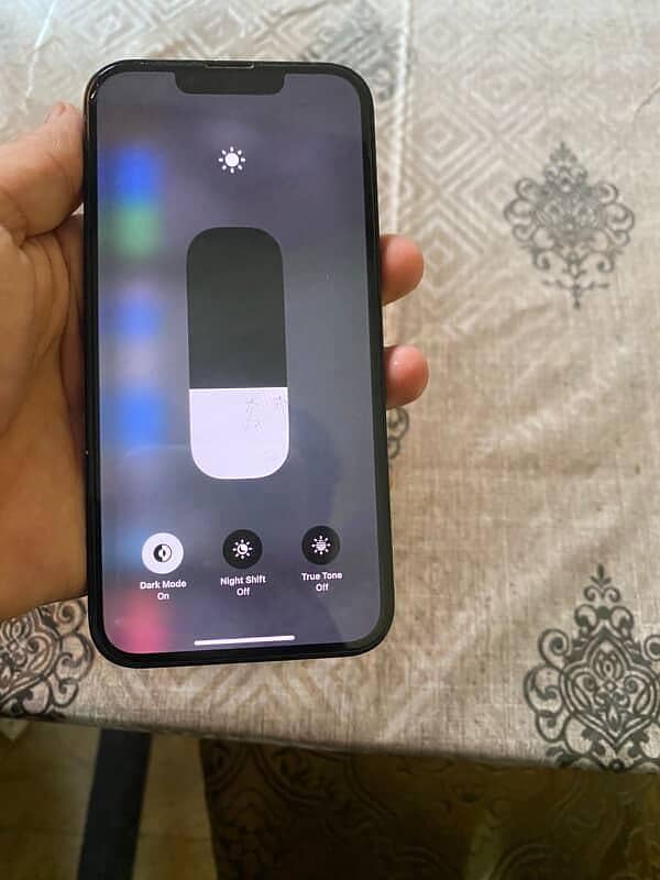 Apple iPhone 13 2
