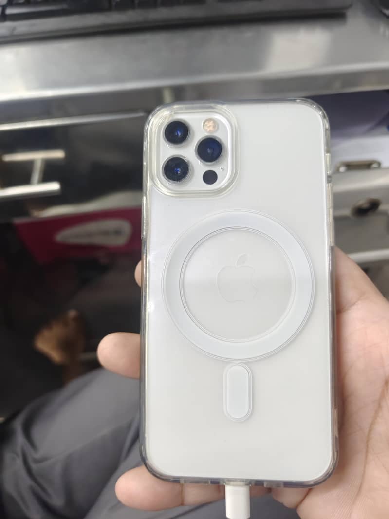 Apple iPhone 12 Pro 2