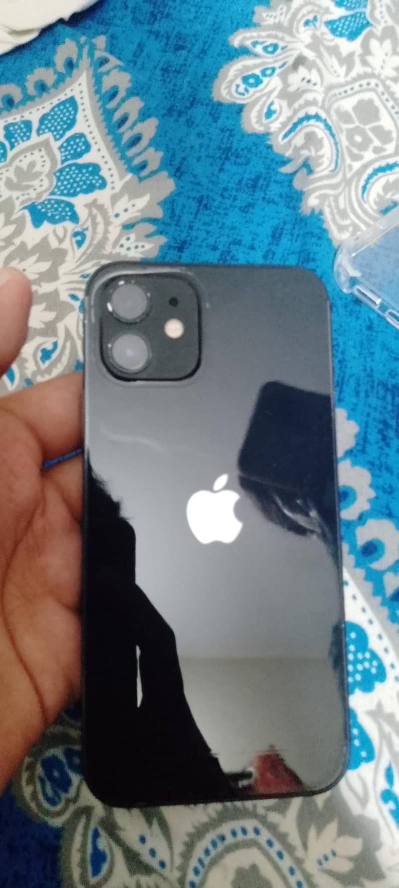 Apple iPhone 12 1