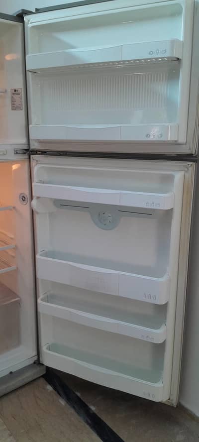 LG refrigerator