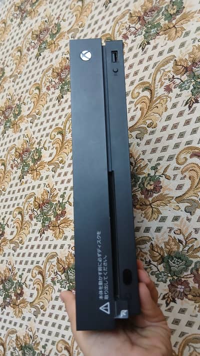 New condition , jailbreak , 10 games installed , wire controller