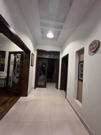 1 kinal like a new beautiful upper portion for rent (03254646946)