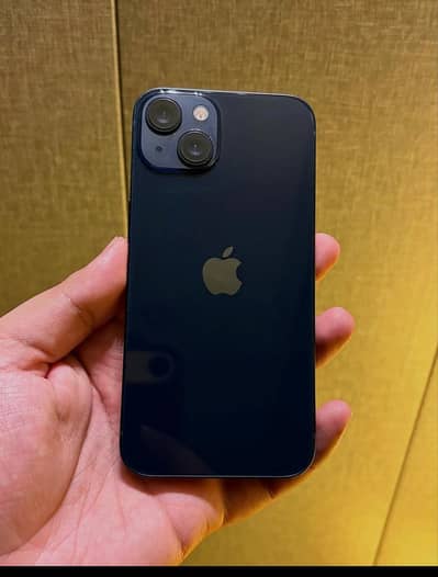Apple iPhone 13