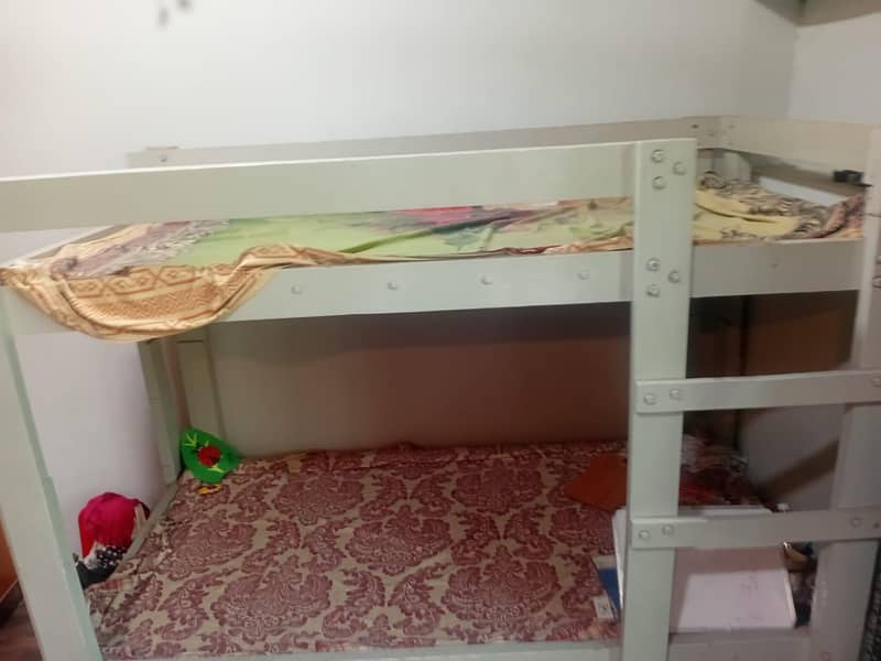 Bunk bed 0