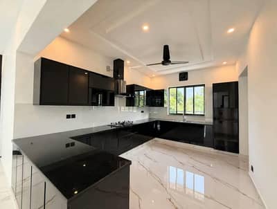 1 KANAL UPPER PORTION FOR RENT IN IEP ENGINEERS TOWN, LAHORE