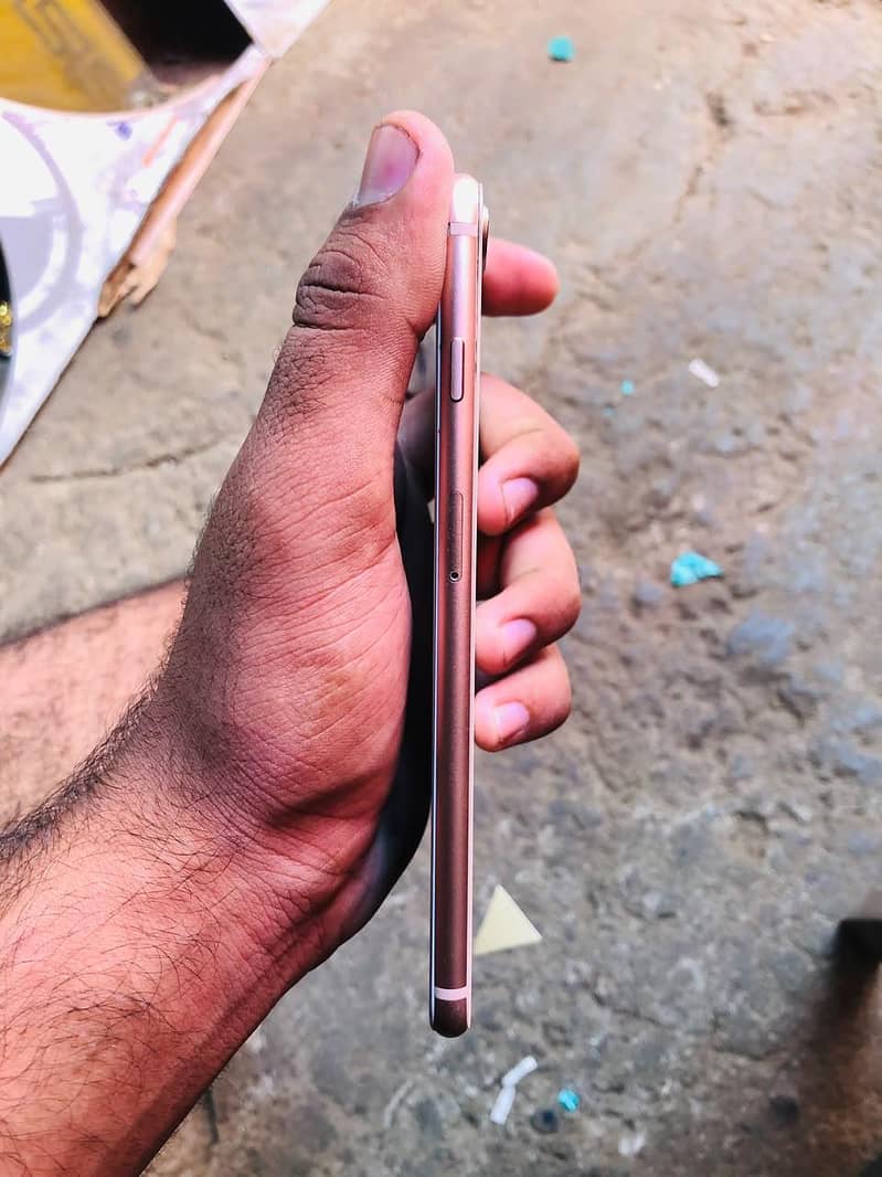 Apple iPhone 8 Plus 1
