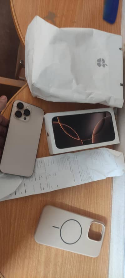 Apple iPhone 16 Pro Max