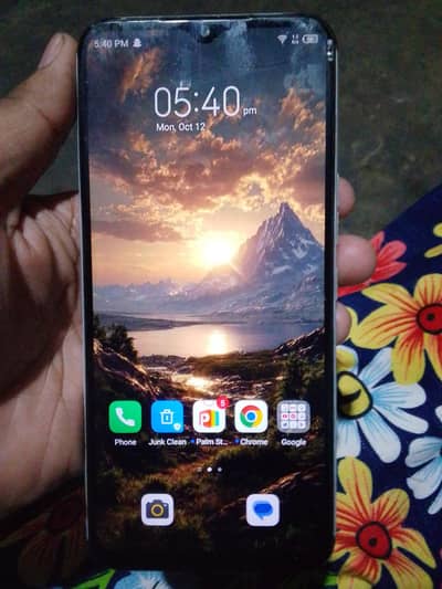 Tecno Spark 8C