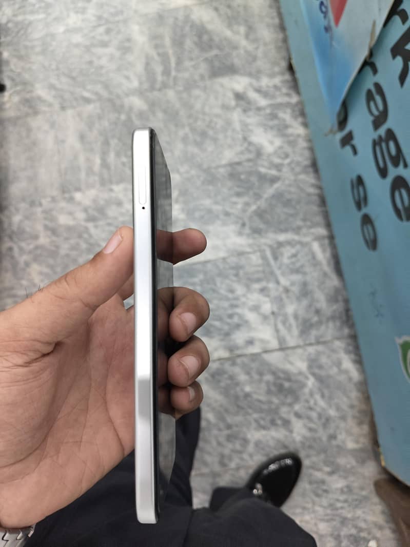 OPPO A6s 2