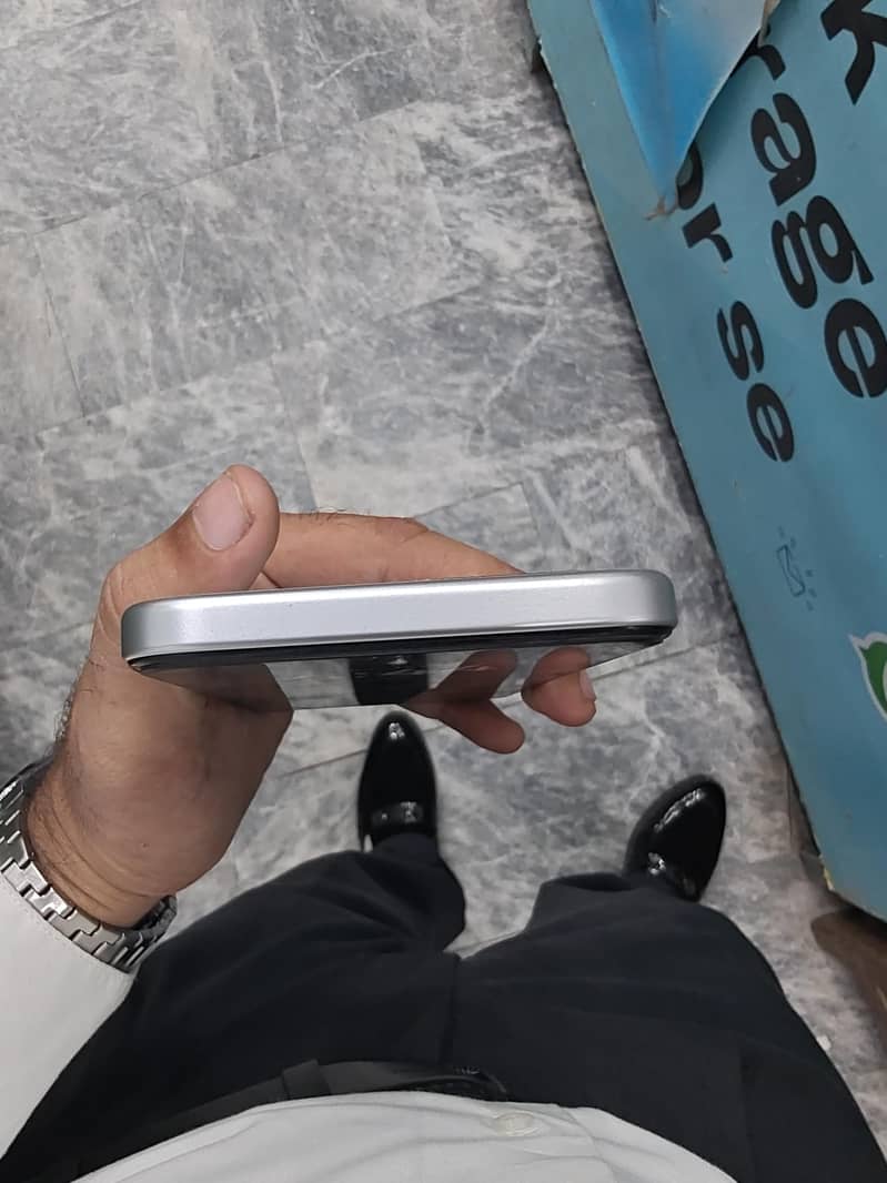 OPPO A6s 5