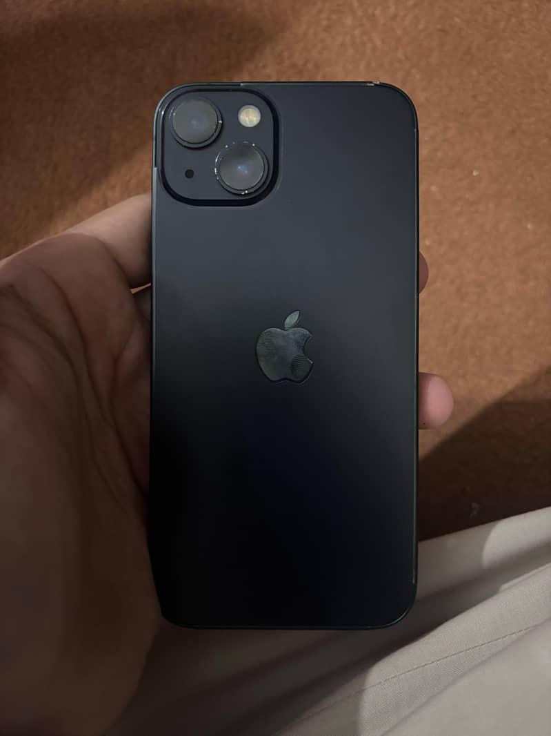 Apple iPhone 13 7